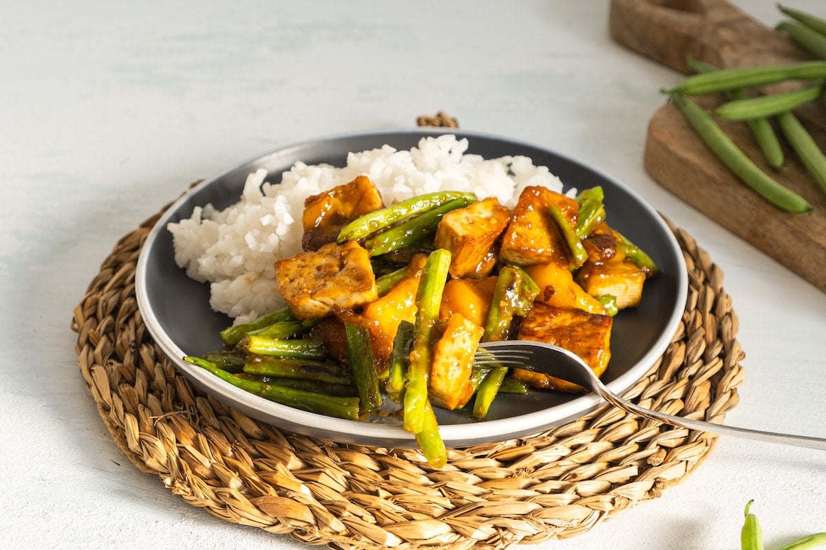 tofu bowl recipe with mango and rice