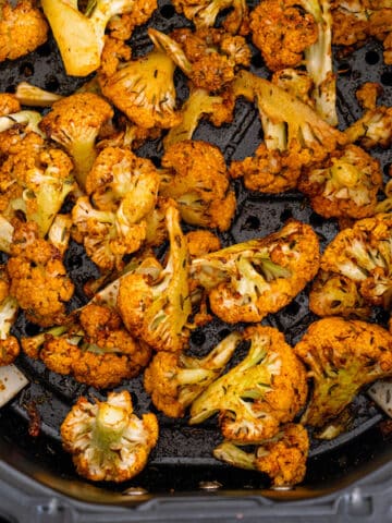 air fryer with cauliflower